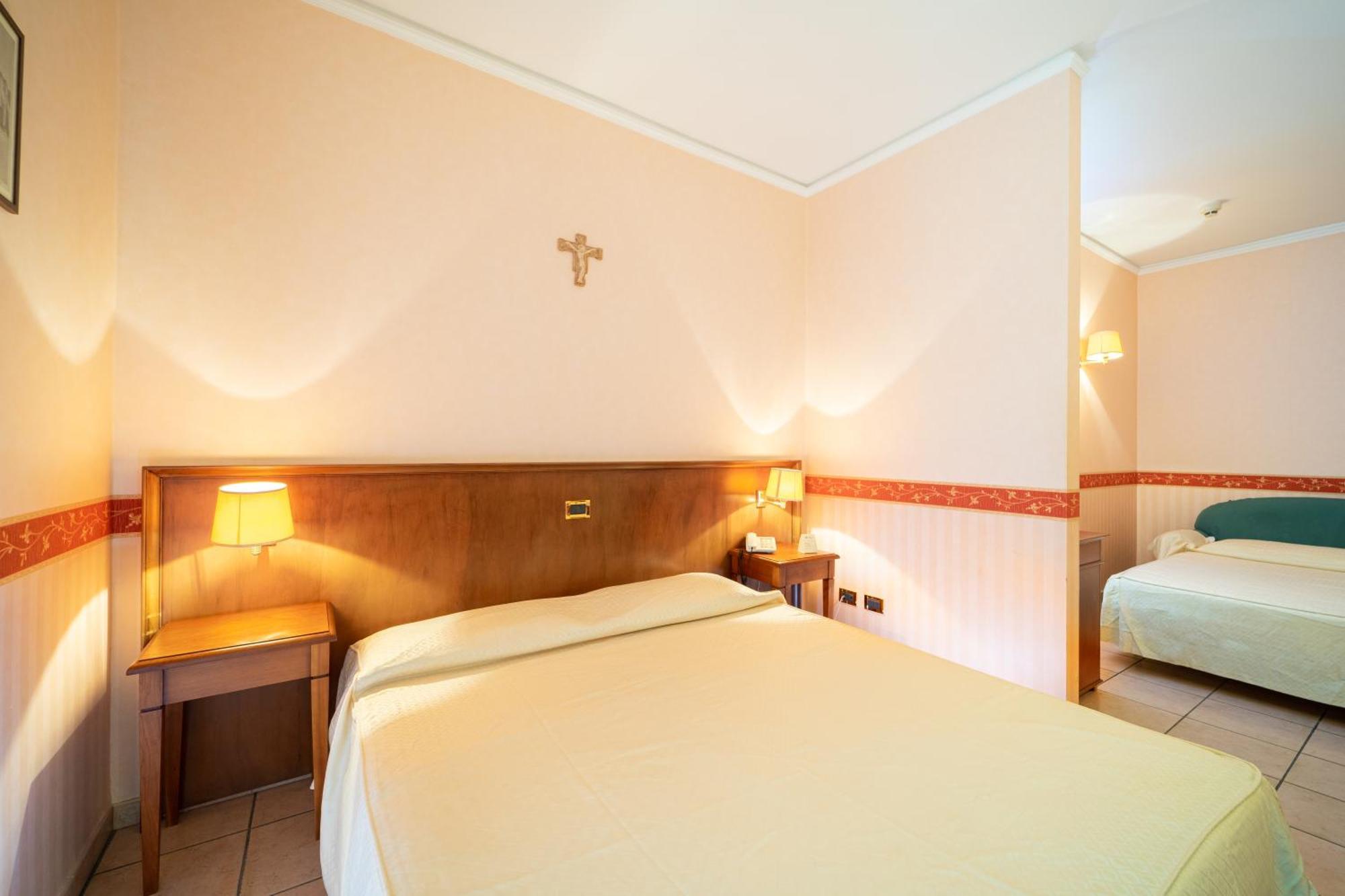 Hotel Santa Lucia Parghelia Exterior photo