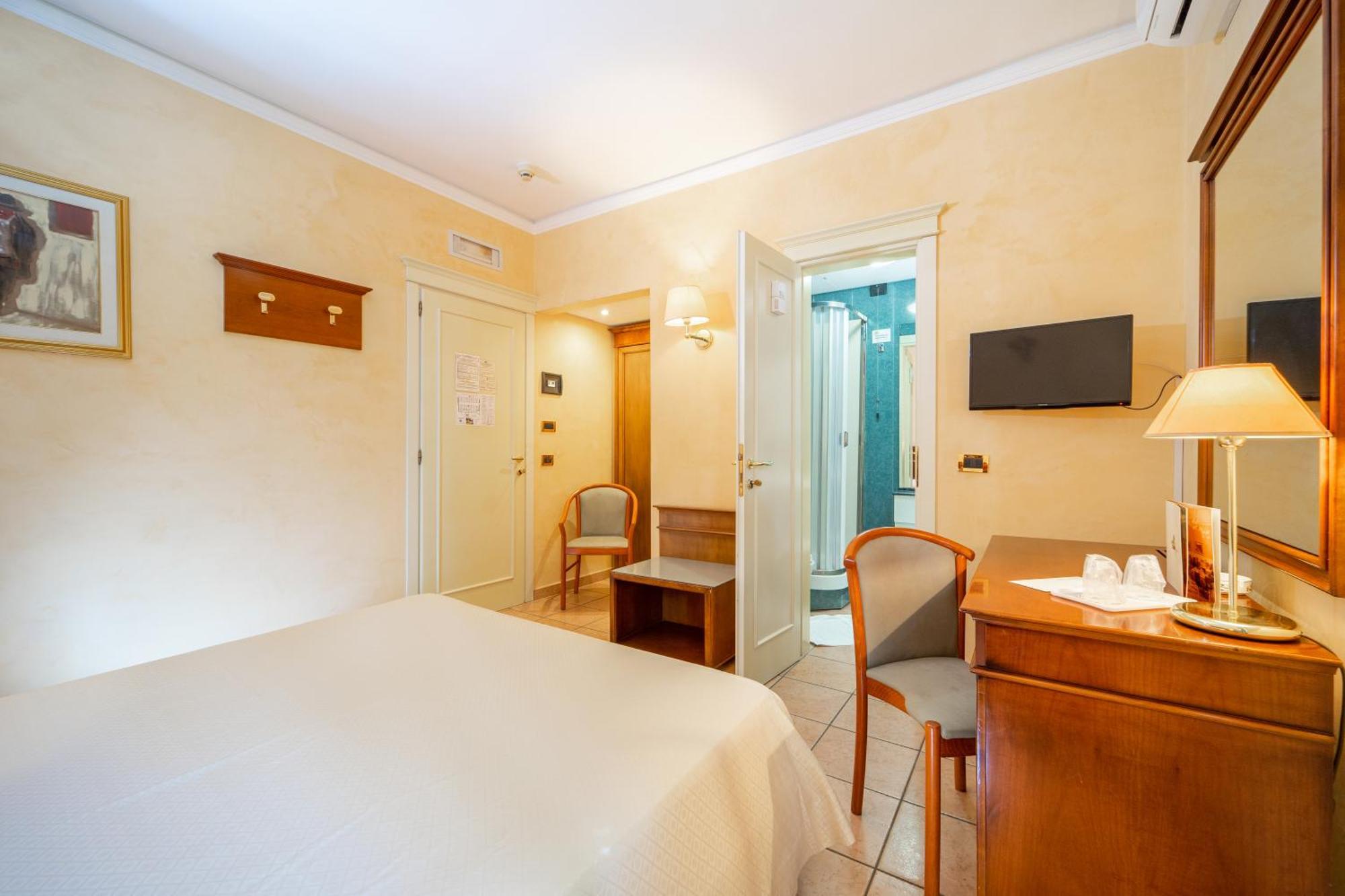Hotel Santa Lucia Parghelia Exterior photo
